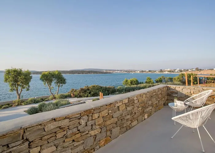 Paros Comfy Suites
