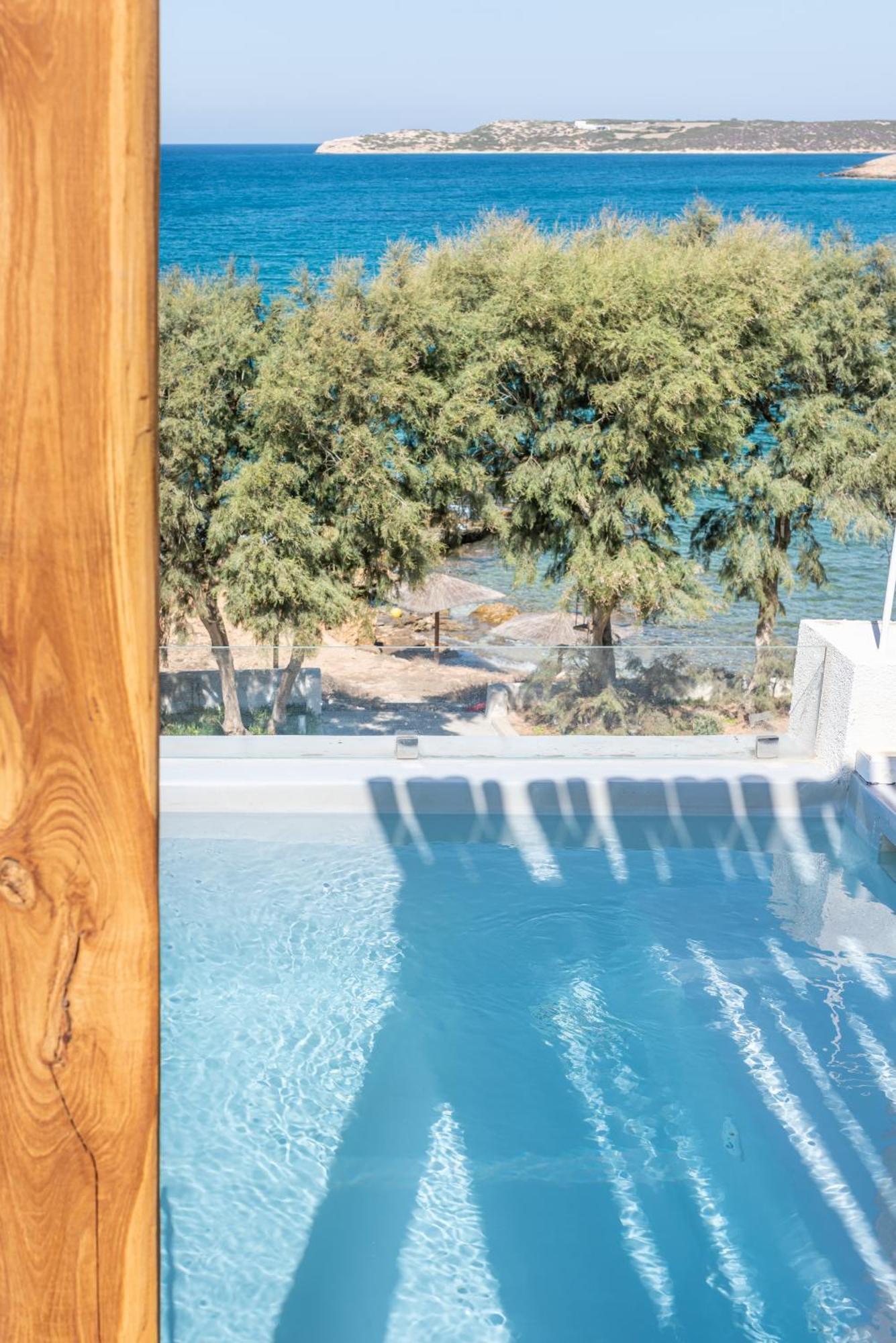 Paros Comfy Hotel 4*
